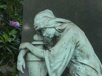 Friedhof Figur